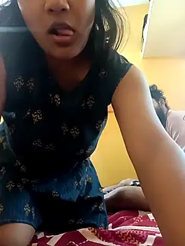 Snapshot of Radhikadavi879 chatting on 02/19/25, 06:55 Radhikadavi879 online show from 02/19/25, 06:55