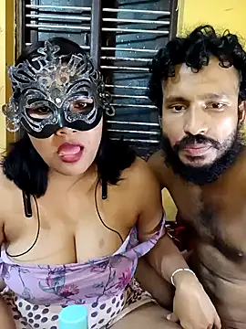 Snapshot of Radhikadavi879 chatting on 02/19/25, 08:31 Radhikadavi879 online show from 02/19/25, 08:31