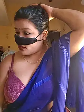 Snapshot of Radhikadavi879 chatting on 10/22/25, 06:02 Radhikadavi879 online show from 10/22/25, 06:02