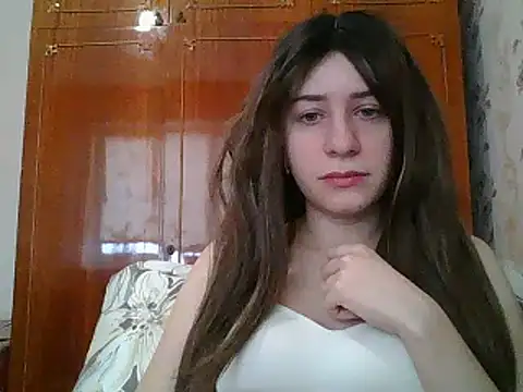 Snapshot of Tasia_uci chatting on 02/14/25, 10:17 Tasia uci online show from 02/14/25, 10:17