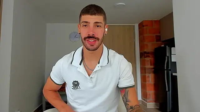 Guyinthemountain online show from 12/23/24, 03:44