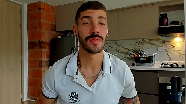 Guyinthemountain online show from 12/25/24, 07:13