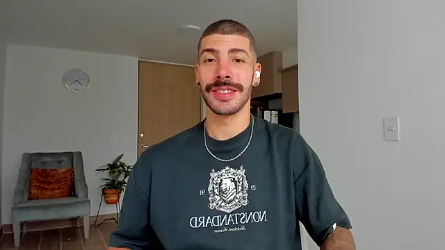 Guyinthemountain online show from 12/29/24, 12:23