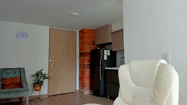 Guyinthemountain online show from 01/04/25, 03:39