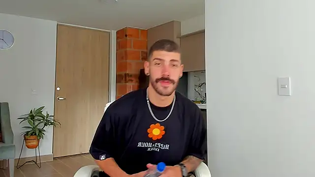 Guyinthemountain online show from 01/05/25, 07:39