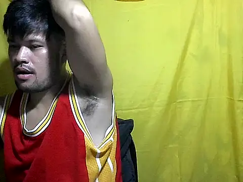 Snapshot of HairyHottestpinoyHandsome chatting on 05/21/26, 02:35 HairyHottestpinoyHandsome online show from 05/21/26, 02:35