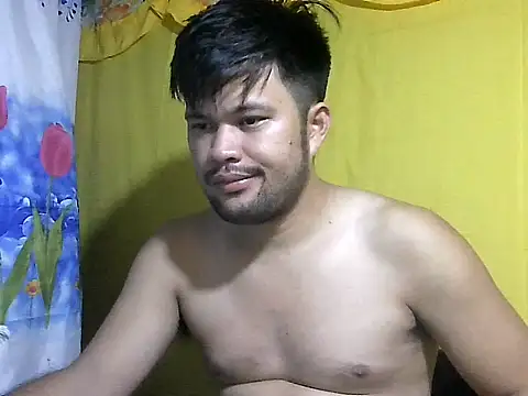 Snapshot of HairyHottestpinoyHandsome chatting on 05/24/26, 09:20 HairyHottestpinoyHandsome online show from 05/24/26, 09:20