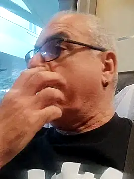 Satiro Sevilla online show from 09/25/25, 07:45