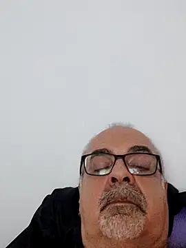 Satiro Sevilla online show from 10/04/25, 09:02