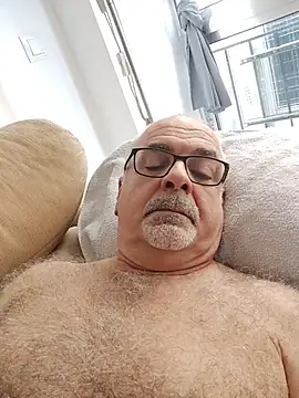 Satiro Sevilla online show from 11/04/25, 03:22