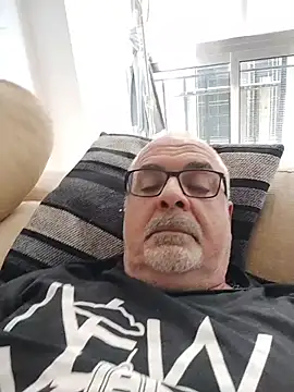 Satiro Sevilla online show from 11/07/25, 04:07