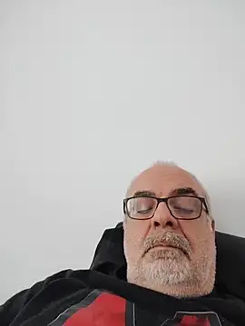 Satiro Sevilla online show from 11/30/25, 12:42