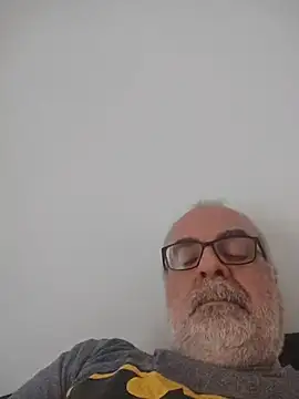 Satiro Sevilla online show from 05/04/26, 05:09