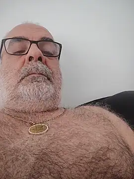 Satiro Sevilla online show from 05/28/26, 02:36