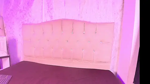 Strella ferrera online show from 01/06/26, 05:33