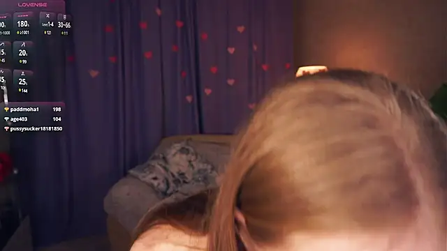 EsmaCarll online show from 02/21/25, 11:43