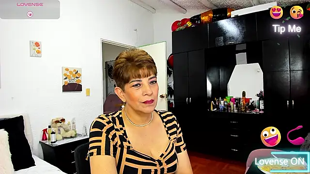 Angelina Stone 65 online show from 02/26/26, 08:19