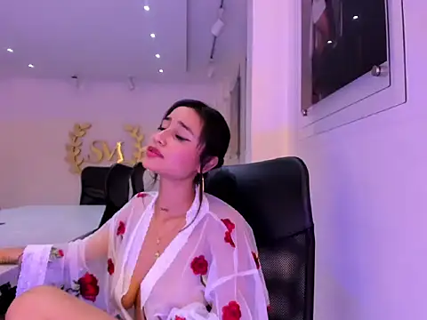 NairobiLee online show from 02/09/25, 05:54