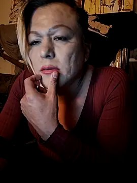 Snapshot of HoneyBdaQueen chatting on 04/02/26, 02:42 HoneyBdaQueen online show from 04/02/26, 02:42