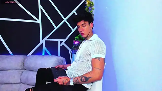 Snapshot of JUSTIN_FULLER1 chatting on 02/03/25, 10:00 JUSTIN FULLER1 online show from 02/03/25, 10:00