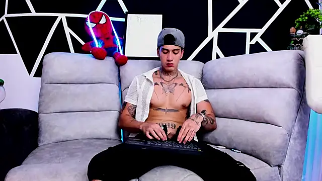 Snapshot of JUSTIN_FULLER1 chatting on 03/12/25, 10:17 JUSTIN FULLER1 online show from 03/12/25, 10:17