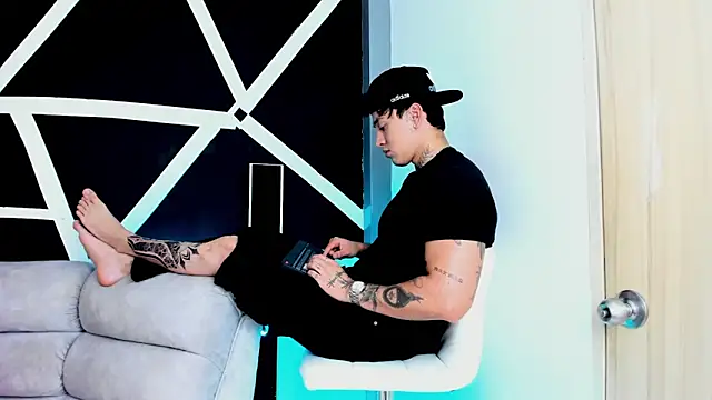 Snapshot of JUSTIN_FULLER1 chatting on 09/30/25, 08:58 JUSTIN FULLER1 online show from 09/30/25, 08:58