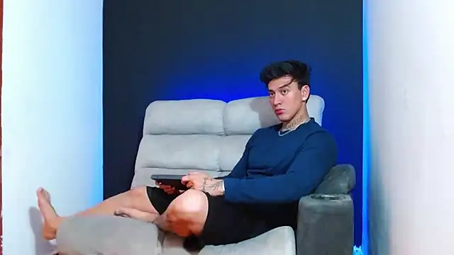 JUSTIN FULLER1 online show from 01/16/26, 04:27