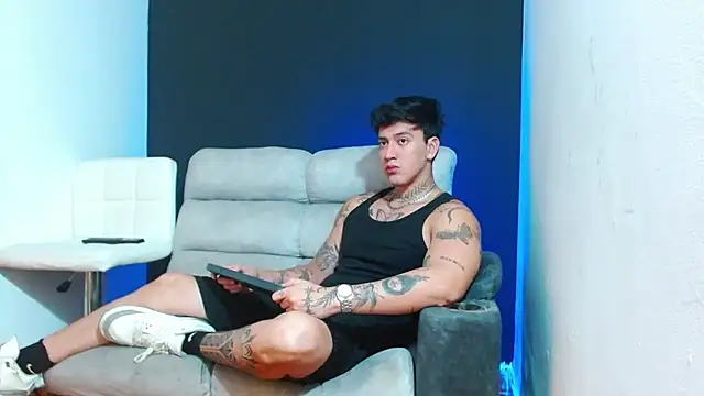 Snapshot of JUSTIN_FULLER1 chatting on 03/20/26, 05:40 JUSTIN FULLER1 online show from 03/20/26, 05:40