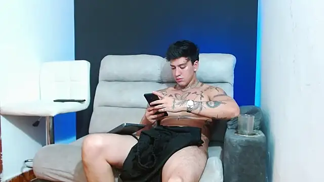 Snapshot of JUSTIN_FULLER1 chatting on 03/21/26, 05:45 JUSTIN FULLER1 online show from 03/21/26, 05:45