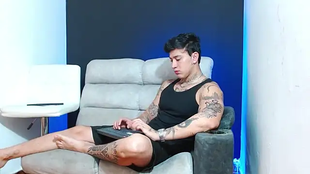 Snapshot of JUSTIN_FULLER1 chatting on 04/16/26, 10:23 JUSTIN FULLER1 online show from 04/16/26, 10:23