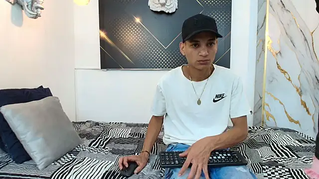 JordanAndAndrew online show from 09/19/25, 07:36