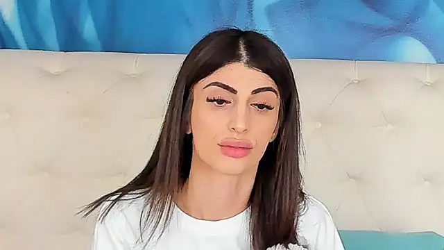 SkinnyDolly online show from 02/18/26, 11:01