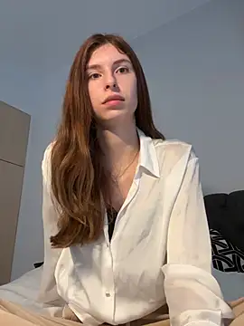 emma05 online show from 02/20/25, 05:01