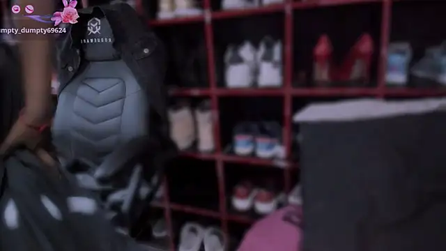 Indianbrownie online show from 12/24/24, 12:55