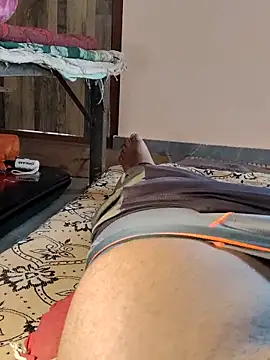 Snapshot of MrNick74 chatting on 09/29/25, 07:35 MrNick74 online show from 09/29/25, 07:35