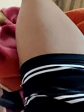 Snapshot of MrNick74 chatting on 02/06/26, 03:59 MrNick74 online show from 02/06/26, 03:59