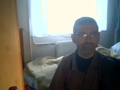 Snapshot of Gaberinci48 chatting on 11/23/25, 11:54 Gaberinci48 online show from 11/23/25, 11:54
