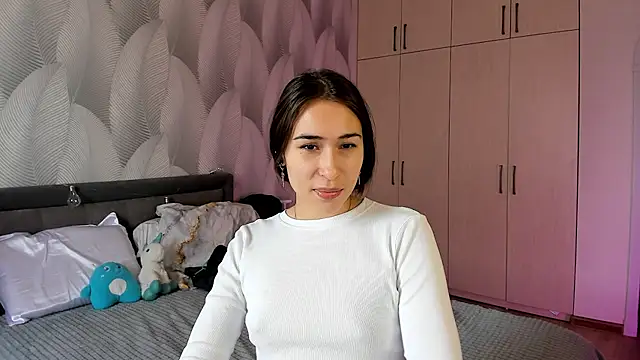 Snapshot of Bambiii_bby chatting on 12/18/24, 05:37 Bambiii bby online show from 12/18/24, 05:37