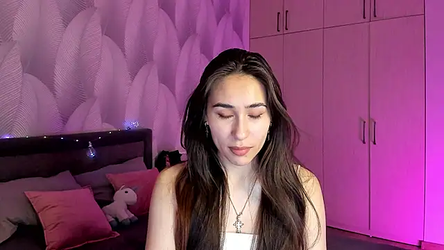 Snapshot of Bambiii_bby chatting on 02/14/25, 12:09 Bambiii bby online show from 02/14/25, 12:09