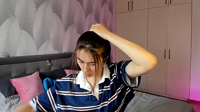 Snapshot of Bambiii_bby chatting on 09/09/25, 08:14 Bambiii bby online show from 09/09/25, 08:14