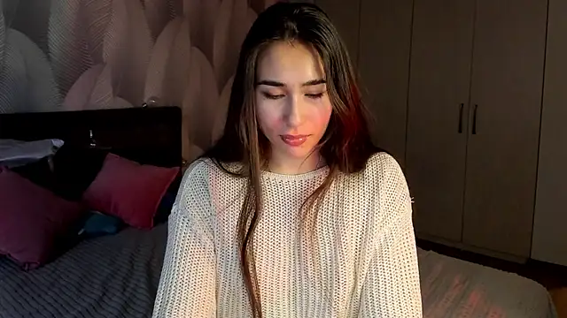 Snapshot of Bambiii_bby chatting on 11/03/25, 02:02 Bambiii bby online show from 11/03/25, 02:02