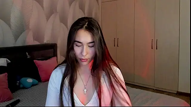 Snapshot of Bambiii_bby chatting on 12/05/25, 03:26 Bambiii bby online show from 12/05/25, 03:26