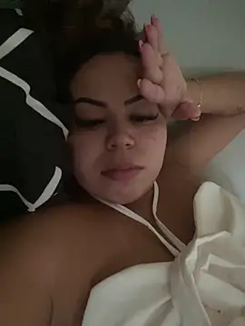 Snapshot of lariic chatting on 02/07/25, 04:03 lariic online show from 02/07/25, 04:03