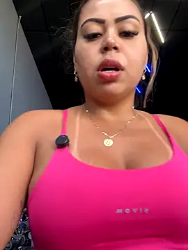 Snapshot of lariic chatting on 10/01/25, 06:36 lariic online show from 10/01/25, 06:36