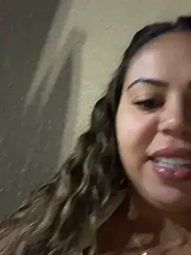 lariic online show from 03/30/26, 12:00