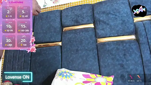 skaysanchez1 online show from 10/25/25, 07:52