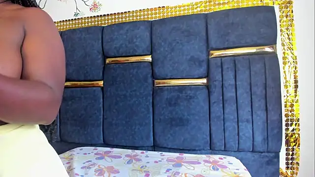 skaysanchez1 online show from 12/17/25, 02:56