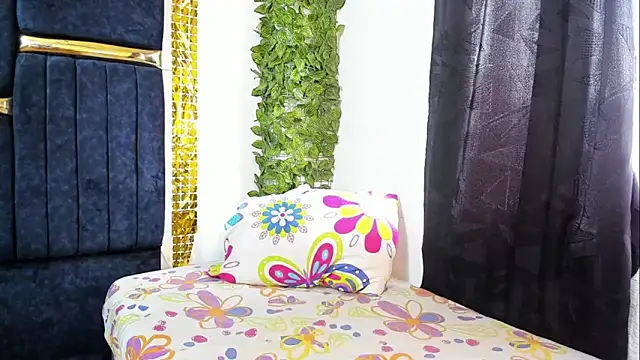 skaysanchez1 online show from 12/20/25, 01:40