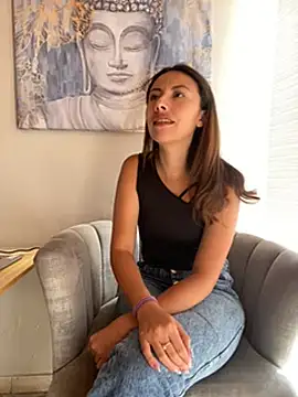 im lorein online show from 02/01/25, 03:18