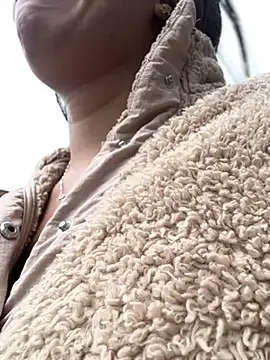 im lorein online show from 02/24/25, 02:15